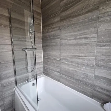 3br Family With Garden & Parking Бристоль