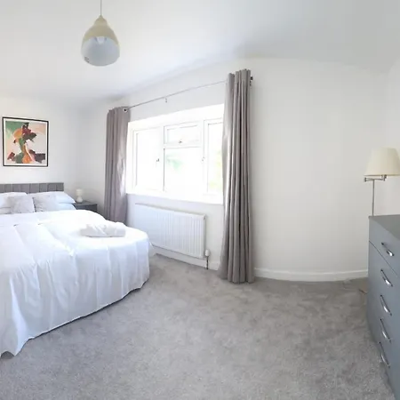 3br Family With Garden & Parking * Bristol